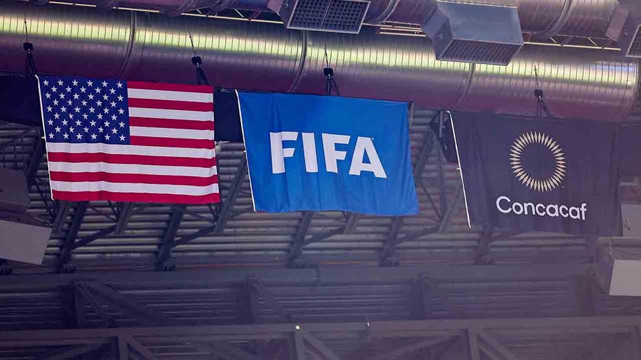 Неожиданный случай с беспилотником возле тренировочной базы сборной США: что случилось? Thumbnail