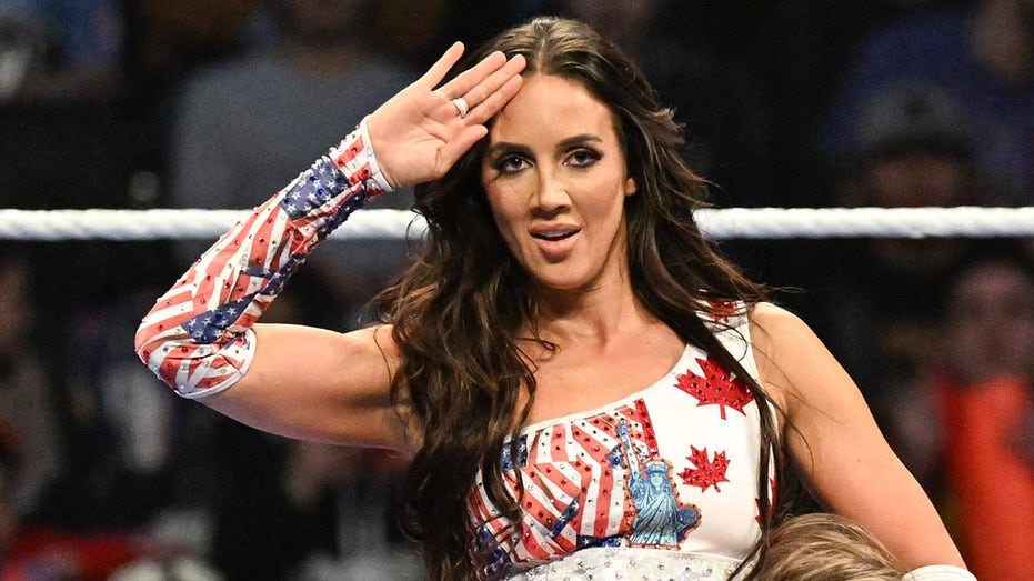 Звезда WWE Челси Грин покидает соцсети после критики за высказывания о Халке Хогане Thumbnail
