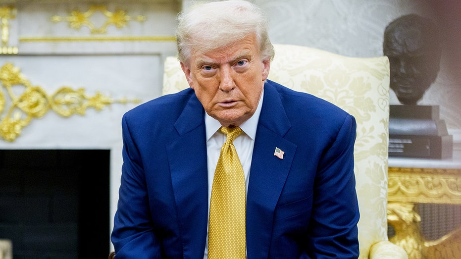 Дональд Трамп заявил, что граница по тарифам 1 августа останется без изменений — какие страны могут не успеть договориться Thumbnail