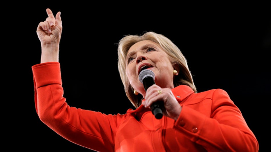 Раскрыты новые детали: Россия имела сведения о возможном использовании Hillary Clinton мощных транквилизаторов и других проблем со здоровьем Thumbnail