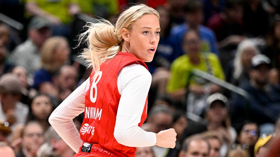 София Каннингем критикует расширение WNBA: «Не совсем понятно, каково было их решение» Thumbnail