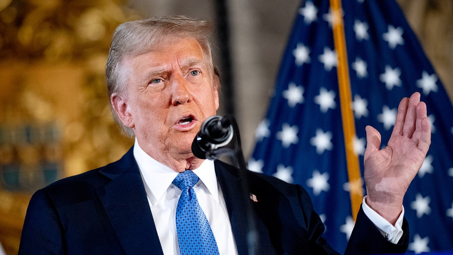 Политический дайджест: новые инициативы Трампа по борьбе с пособиями для нелегальных мигрантов и другие важные новости Thumbnail