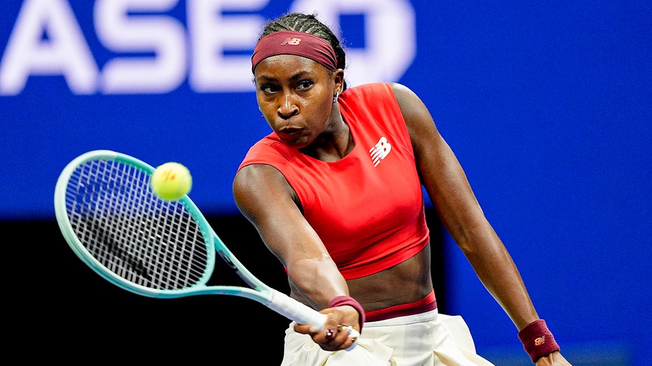 Coco Gauff защищает свой стильный образ на US Open: «Я — человек, а не только спортсменка» Thumbnail