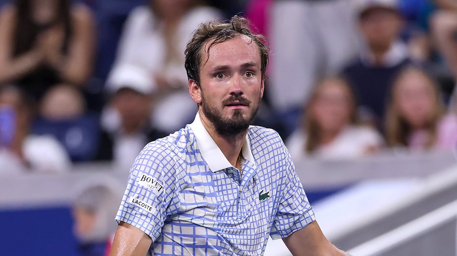 Скандал на US Open 2025: фотограф заявляет о своей невиновности после конфликта с игроками Thumbnail