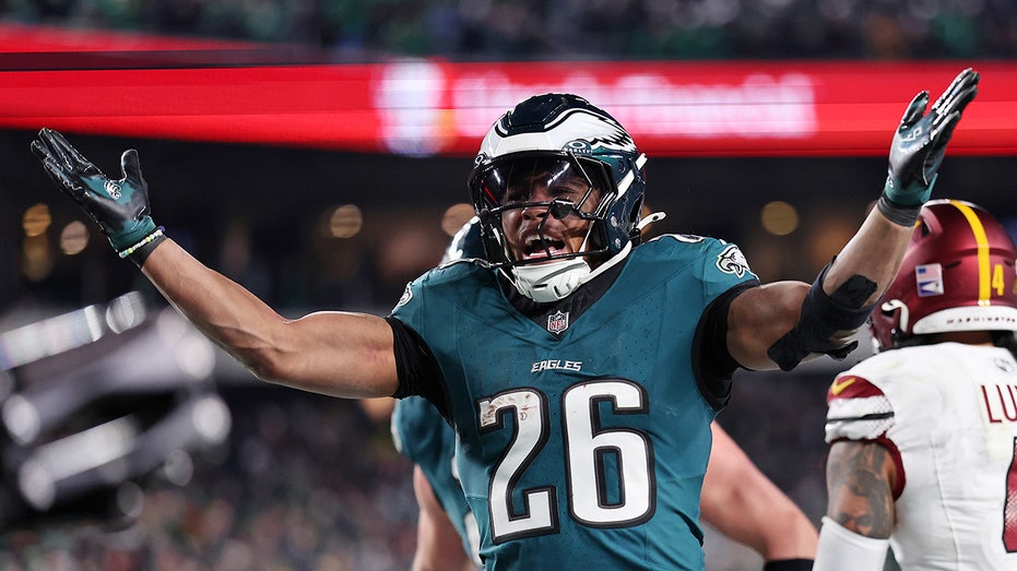 В Madden NFL 26 появится виртуальный танец Саакона Баркли в стиле Трампа — новая тенденция в праздновании Thumbnail