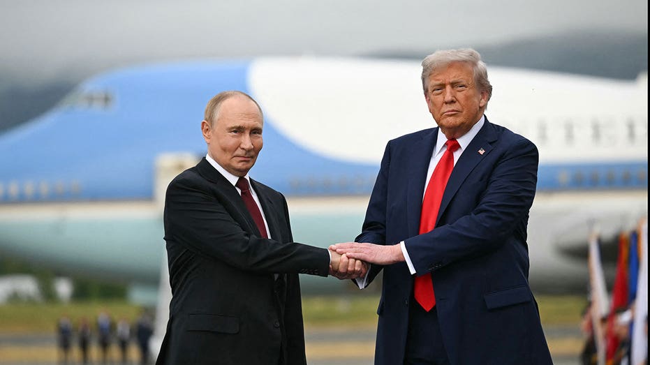 Итоги саммита Трампа и Путина: перспективы встречи с Зеленским и будущее конфликта Thumbnail
