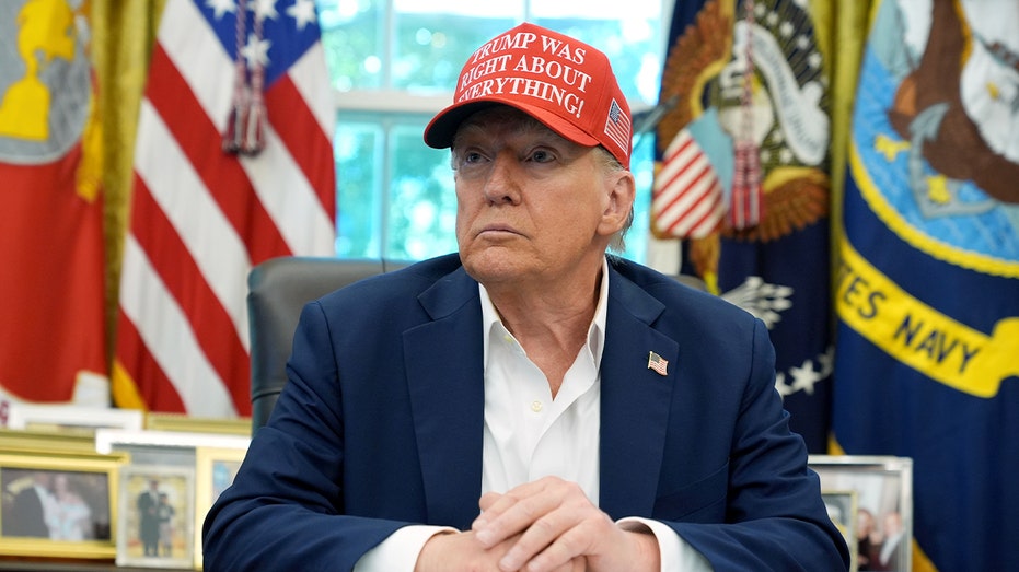 Трамп обещает бороться с преступностью, обвиняя демократов в ее поддержке Thumbnail