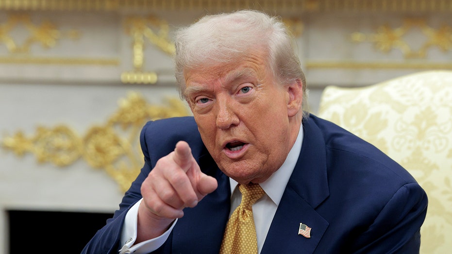 Россия обвиняет Трампа в кризисе вокруг ядерной программы Ирана и критикует Европу за использование силы вместо дипломатии Thumbnail