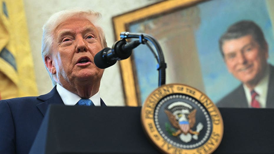 Могут ли встреча Трампа с Путиным стать новым историческим моментом, сравнимым с переговорами Рейгана и Горбачёва? Thumbnail
