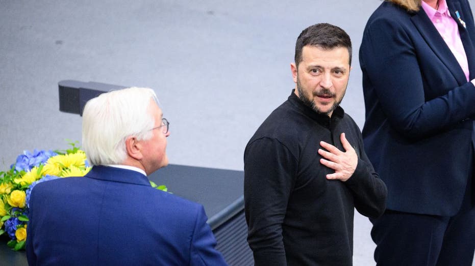 Украина благодарит Европу за поддержку в попытке присоединиться к саммиту США и России Thumbnail