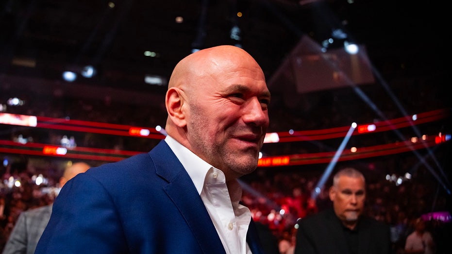 Дана Уайт раскрывает секреты скрытности зарплат бойцов UFC и объясняет, почему они избегают раскрывать свои доходы Thumbnail