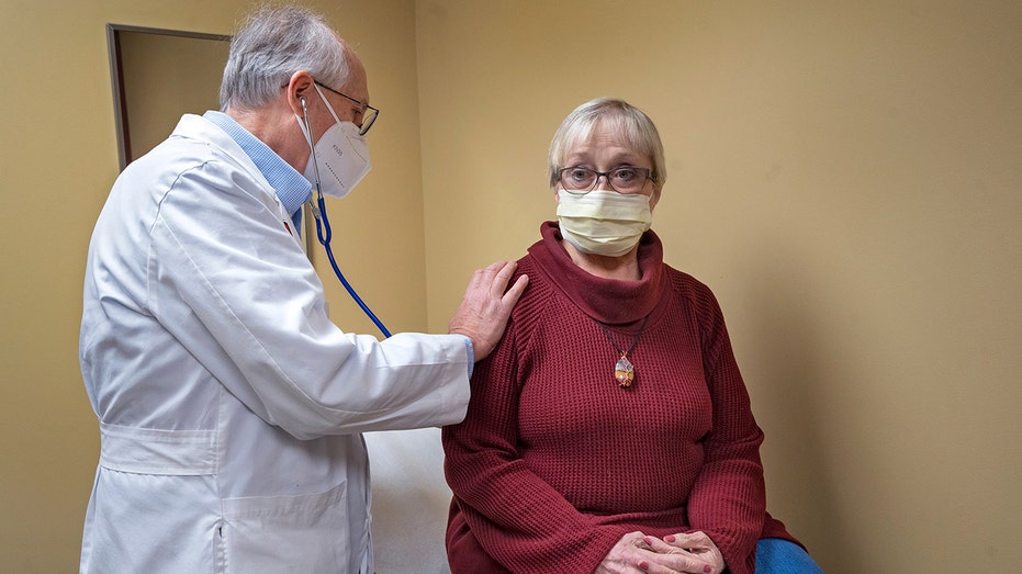 Как защитить себя от мошенничества с Medicare: советы и предупреждения Thumbnail