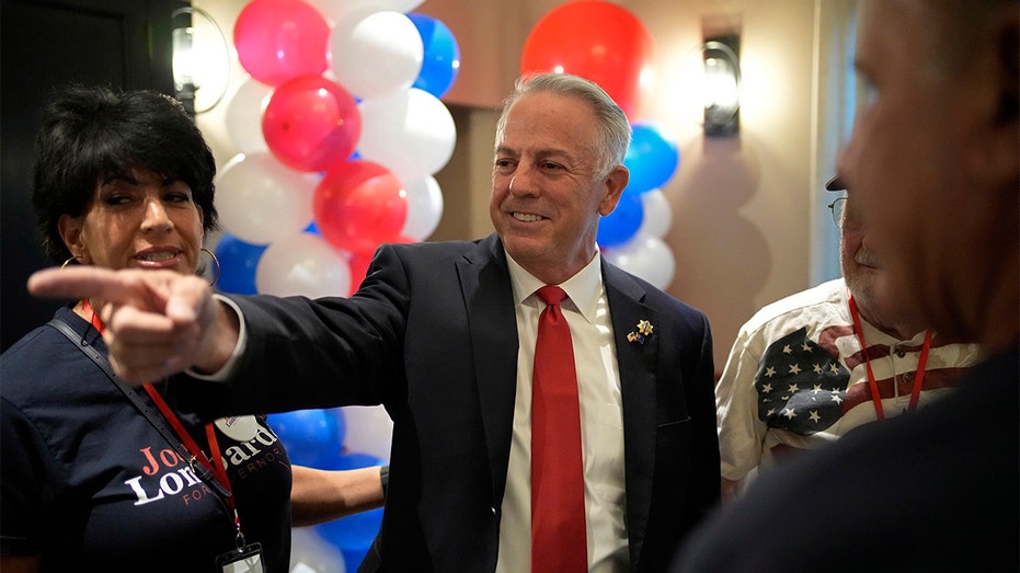 Губернатор-републиканец из Невады стартует в борьбе за второй срок на фоне жесткой конкуренции и политической напряженности Thumbnail