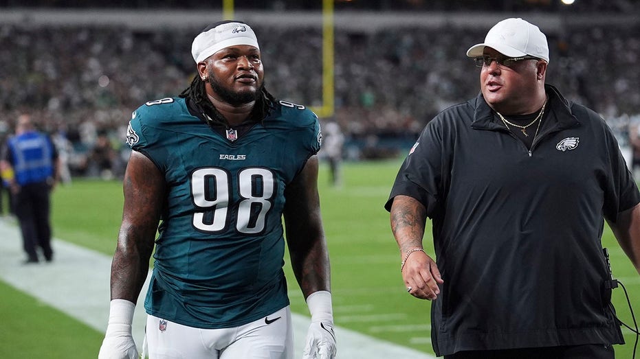 Скандал на NFL: исключение звезды «Эллингс» Джейлена Картер за неприличный поступок вызвало волну возмущения Thumbnail