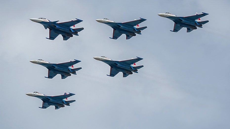 НАТО и NORAD следят за российскими военными самолетами у берегов Аляски и Балтийских стран Thumbnail