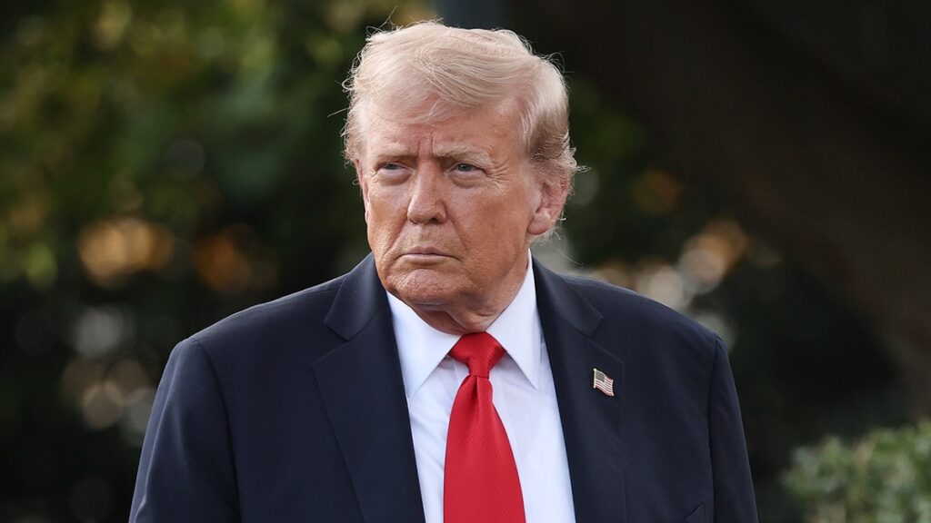 Президент Дональд Трамп объявил о развертывании Национальной гвардии в Мемфисе для борьбы с преступностью Thumbnail