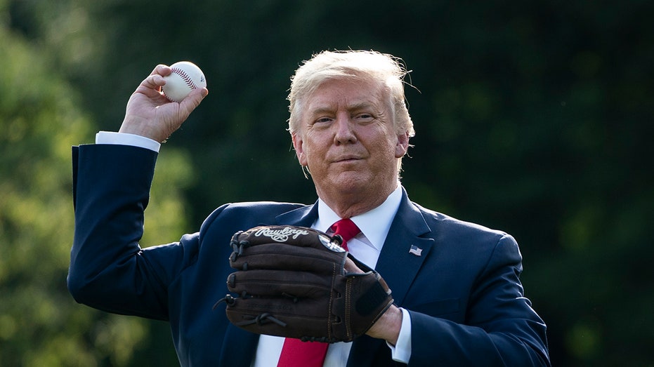 Дональд Трамп посетит игру Yankees в Нью-Йорке в день 24-й годовщины терактов 11 сентября Thumbnail