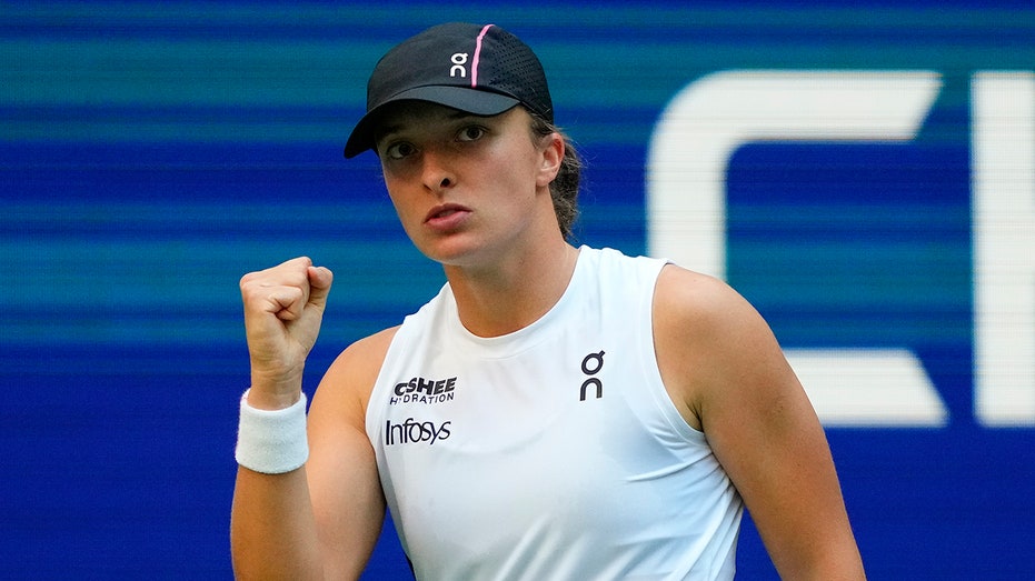 Ига Швёйтак в конфликте с журналистом после поражения на US Open: откровенный обмен репликами Thumbnail