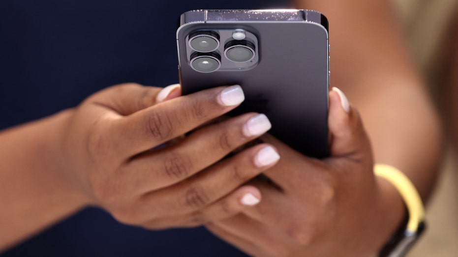 От дружеских сообщений до финансовых ловушек: новая волна мошенничества Thumbnail