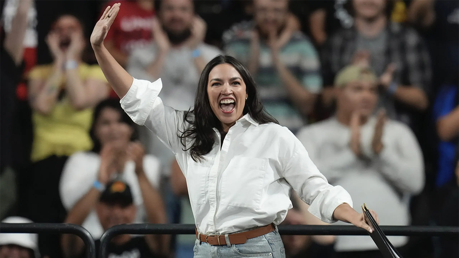 Александрия Оcasio-Cortez: слухи о президентских амбициях на 2028 год и стратегические планы Thumbnail