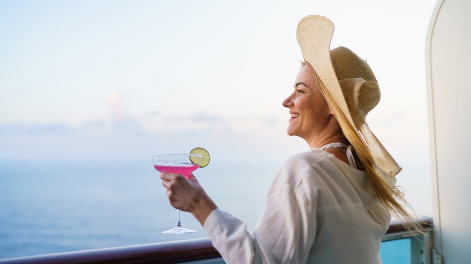 Norwegian Cruise Line отменяет все включённые напитки на частном острове в Багамах Thumbnail