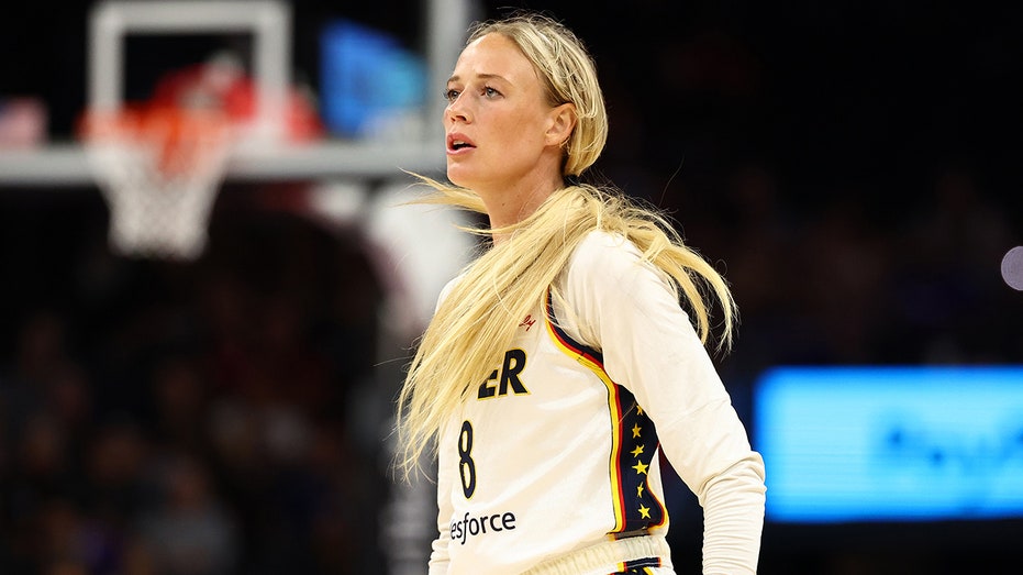 София Куиннеган из Indiana Fever вновь критикует комиссара WNBA: «Кэти, никого не интересует твоя позиция» Thumbnail