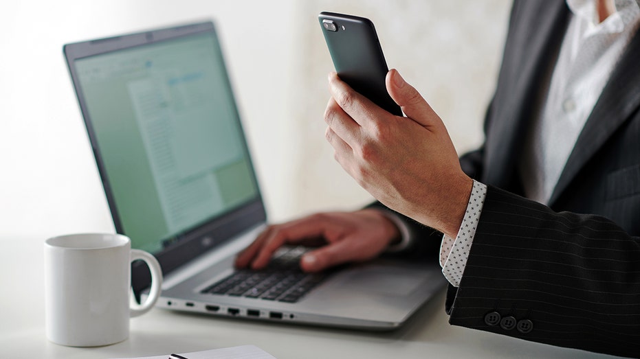 Осторожно! Как распознать и защититься от мошеннических сообщений о блокировке кредитных карт Thumbnail