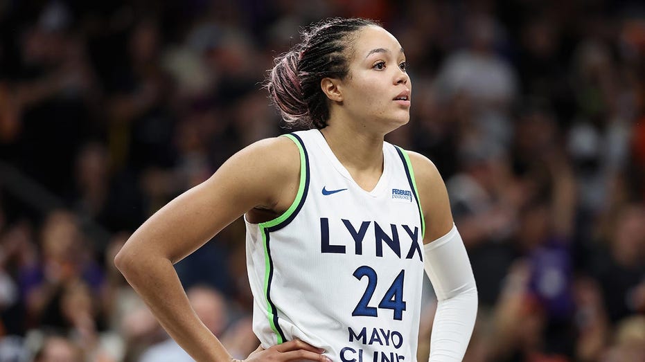 Нафисиа Коллиер резко критикует руководство WNBA и требует реформ в судействе Thumbnail