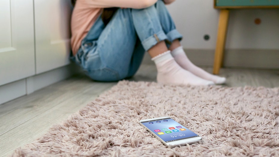 Юная жительница Нью-Джерси подает иск против создателей AI-инструмента за поддельные обнажённые изображения Thumbnail