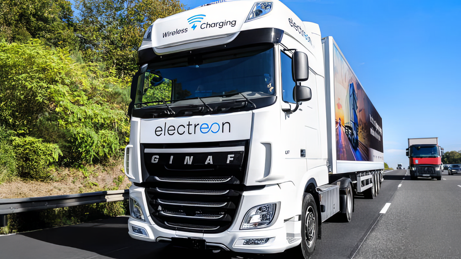 Инновационные технологии зарядки электромобилей на ходу: будущее мобильной энергетики Thumbnail