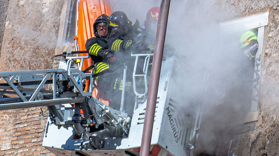 Катастрофическая обрушение средневековой башни в Риме: 11 часов спасательной операции и трагичный финал Thumbnail