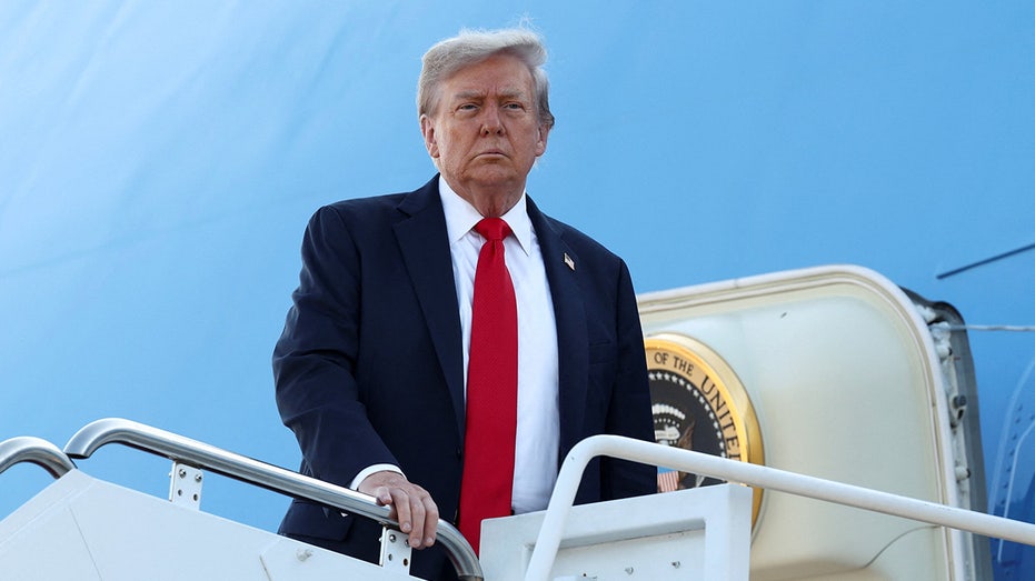 В Палм-Бич могут переименовать международный аэропорт в честь Дональда Трампа Thumbnail