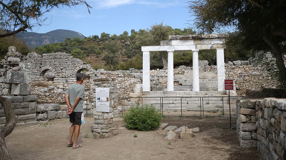 Раскопки в Турции раскрывают уникальную трансформацию древнего римского госпиталя в священное христианское место Thumbnail