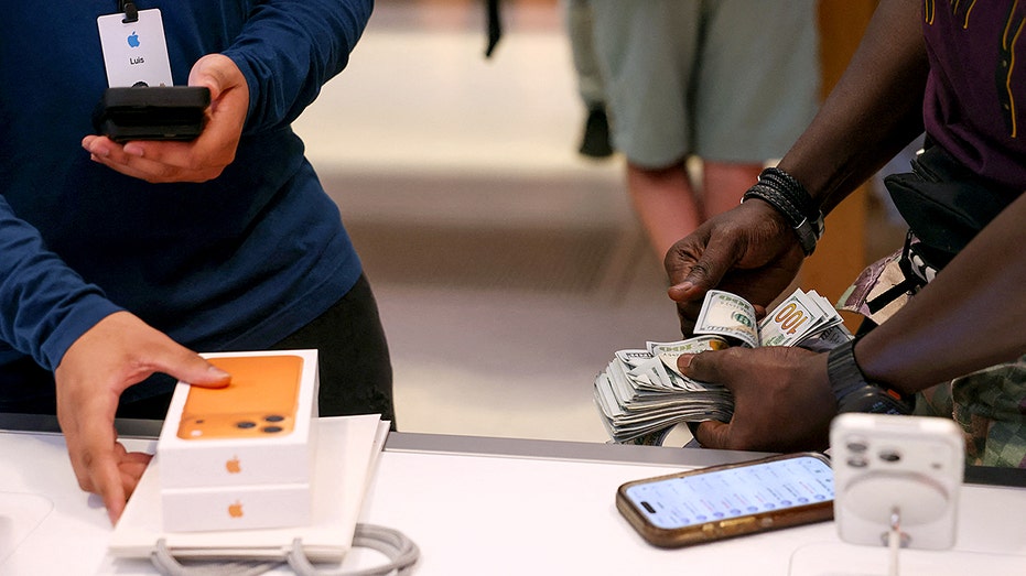 Как распознать и защититься от новых мошеннических схем с iPhone Thumbnail