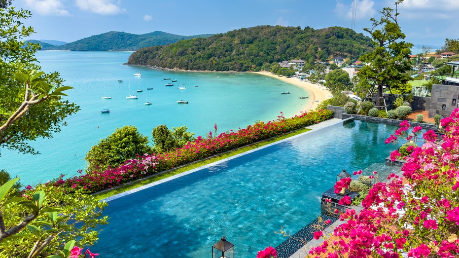 США предупреждают туристов о нестабильной ситуации на границе Таиланда и Камбоджи Thumbnail