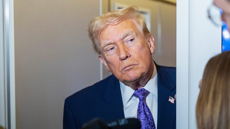 Трамп заявил о возможности лишения гражданства у преступников-натурализованных, если он обладает такой властью Thumbnail