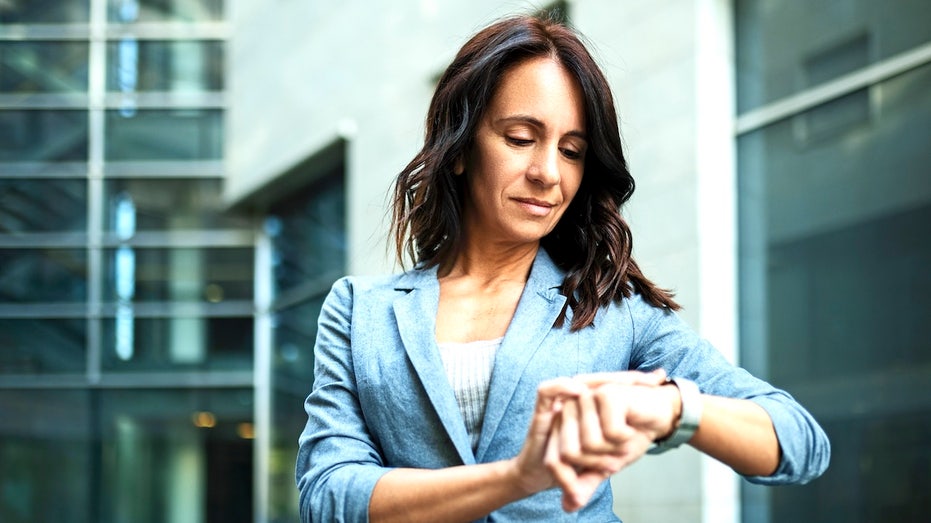 Почему вы постоянно опаздываете — неожиданные причины и способы исправить ситуацию Thumbnail