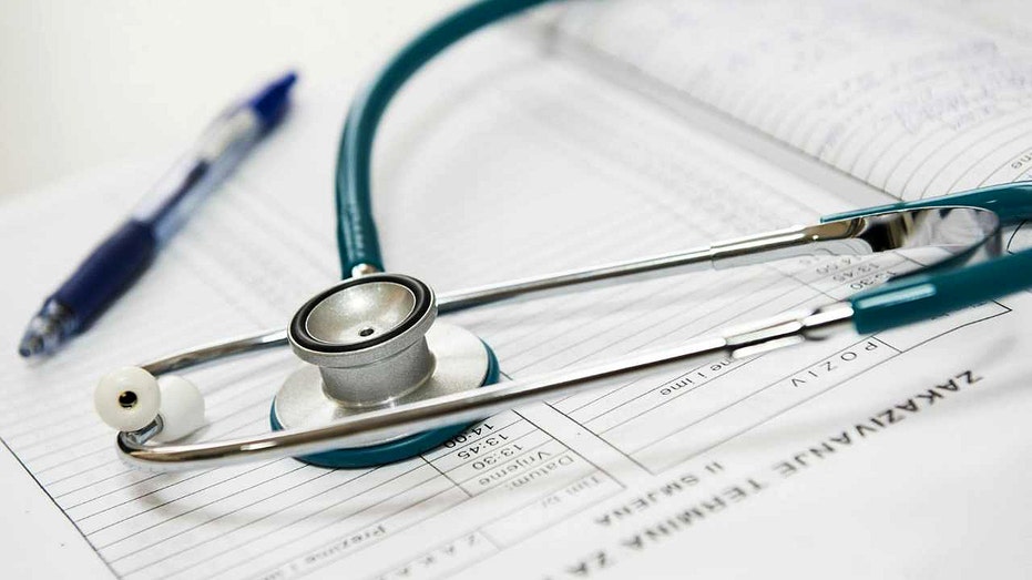 Важность прозрачности использования искусственного интеллекта в здравоохранении: что должны знать пациенты Thumbnail