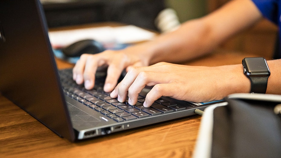 Как фальшивые всплывающие окна с ошибками помогают злоумышленникам быстро распространять вредоносное ПО Thumbnail