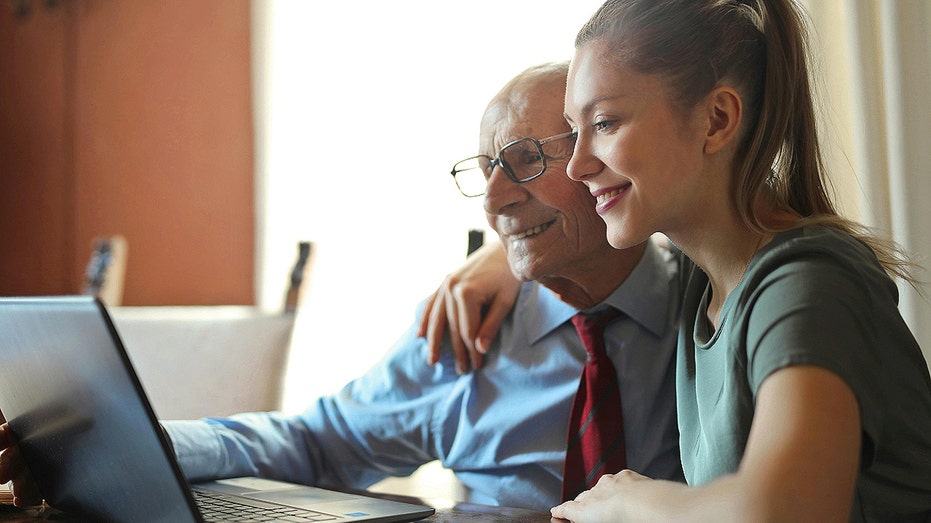 10 эффективных способов защитить пожилых людей от мошеннических электронных писем Thumbnail